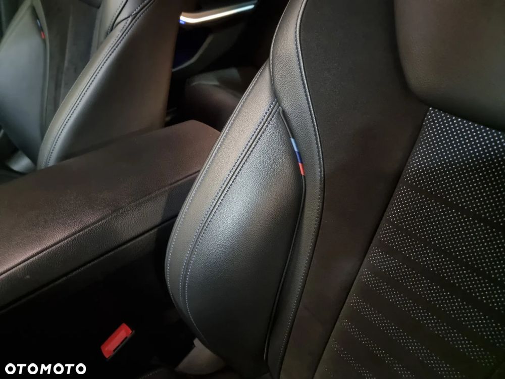 BMW Seria 3 320i M Sport sport - 23
