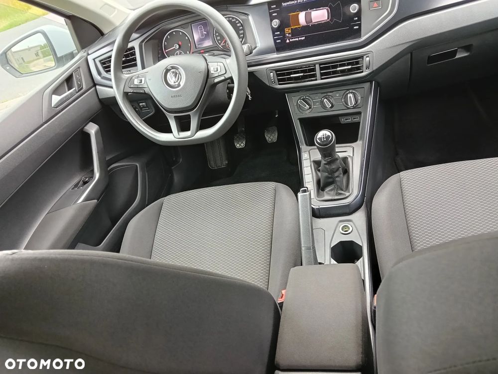 Volkswagen Polo 1.0 ACTIVE - 17