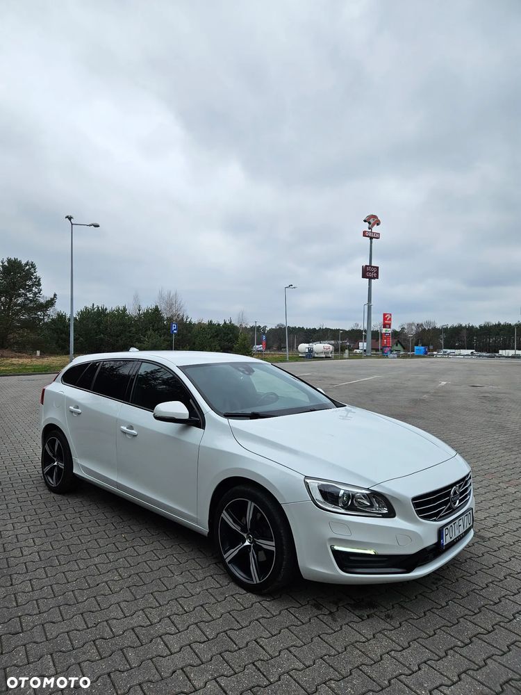 Volvo V60 D4 Drive-E Momentum - 2