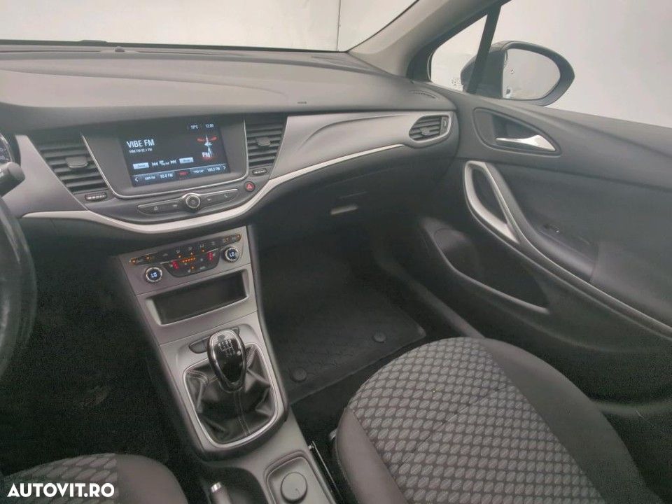 Opel Astra - 9