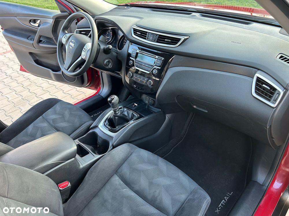 Nissan X-Trail 1.6 DIG-T N-Vision - 17