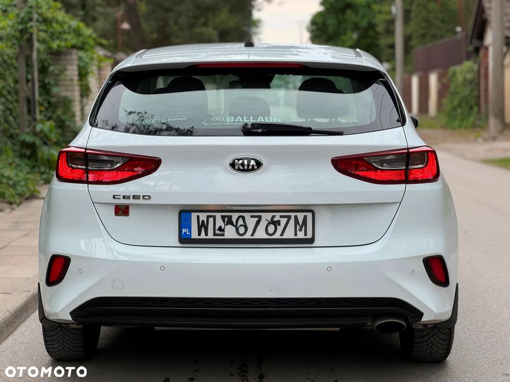 Kia Ceed 1.4 L - 10