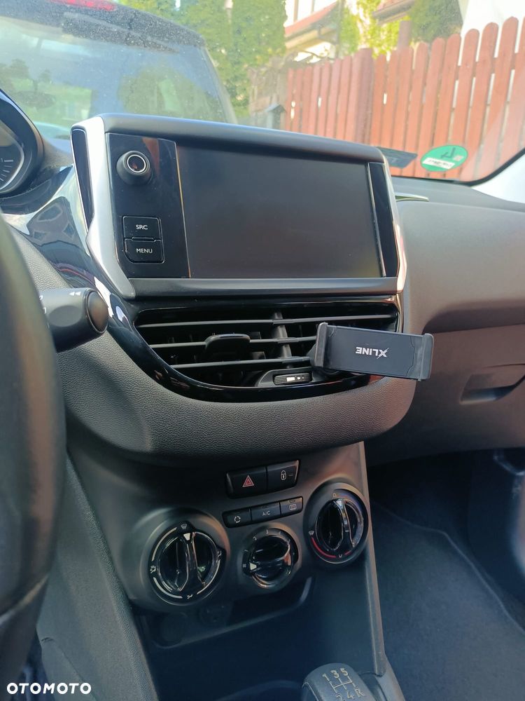 Peugeot 208 82 PureTech Style - 18