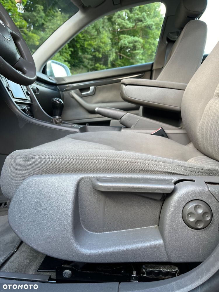 Audi A4 Limousine - 25
