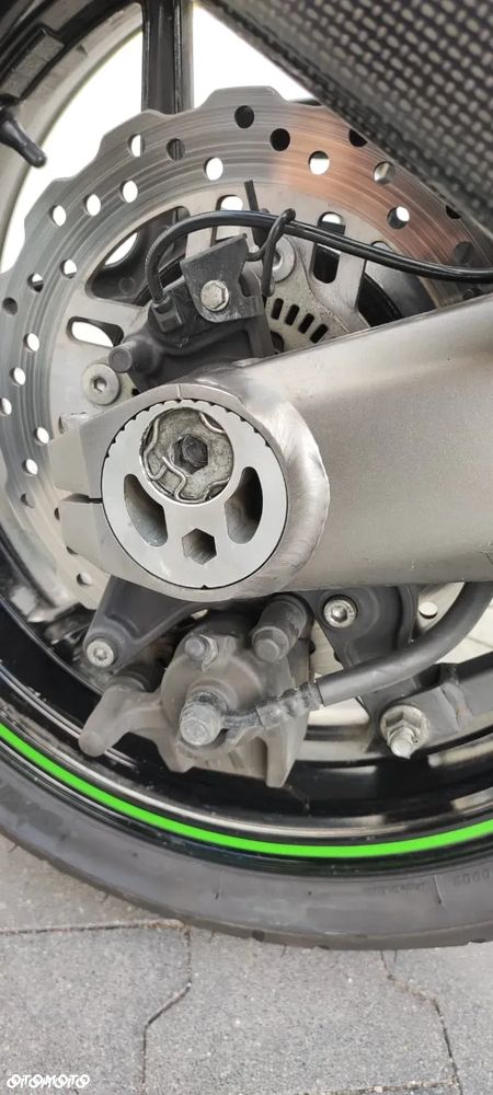 Kawasaki Ninja 1000 SX - 11