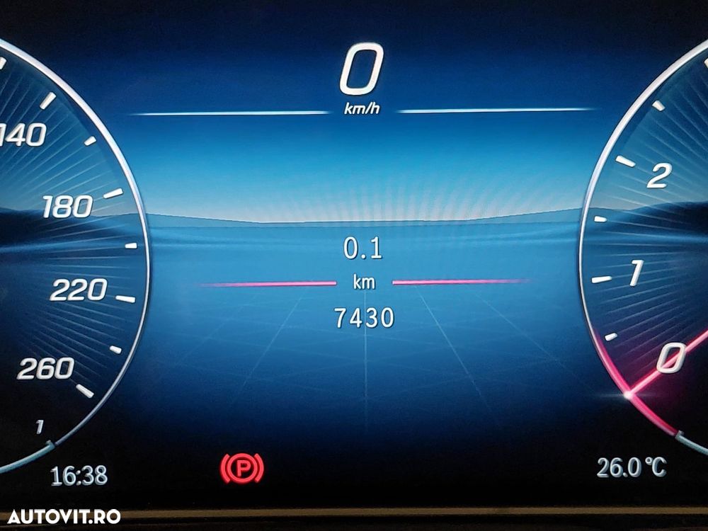 Mercedes-Benz E - 10