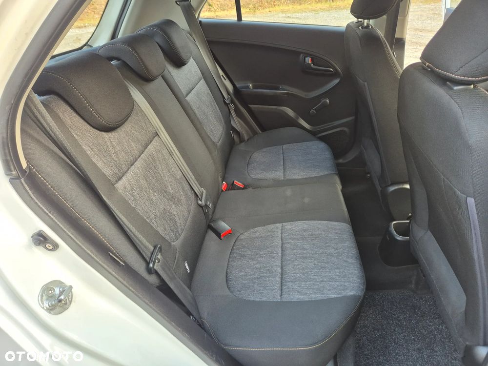 Kia Picanto 1.0 Dream Team Edition - 17