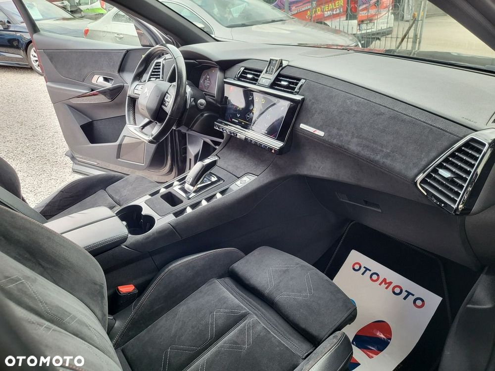 DS Automobiles DS 7 Crossback - 24