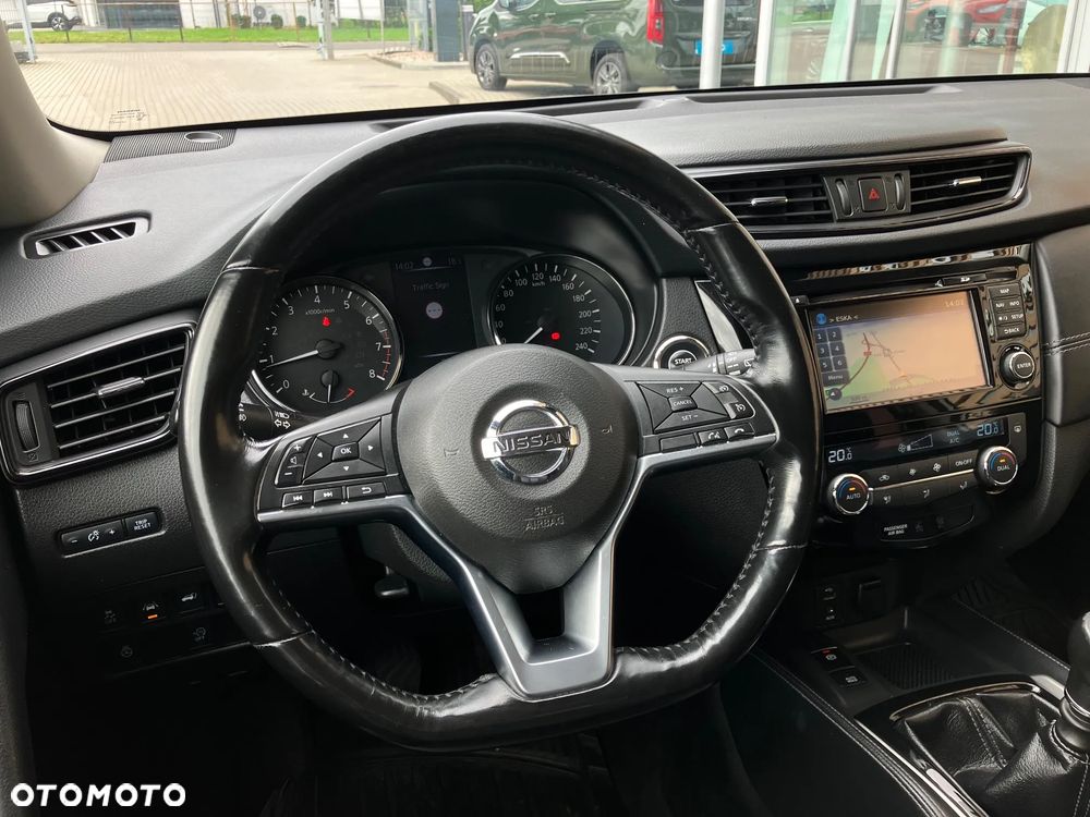 Nissan X-Trail 1.6 DIG-T Tekna 2WD 7os - 26