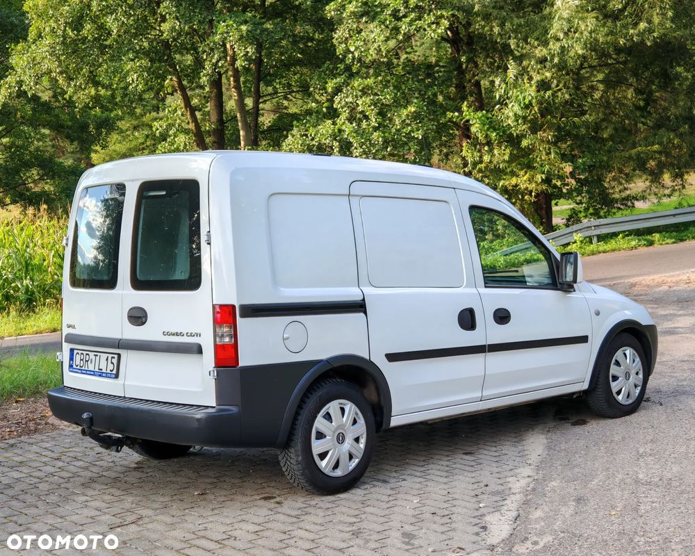 Opel Combo C - 9