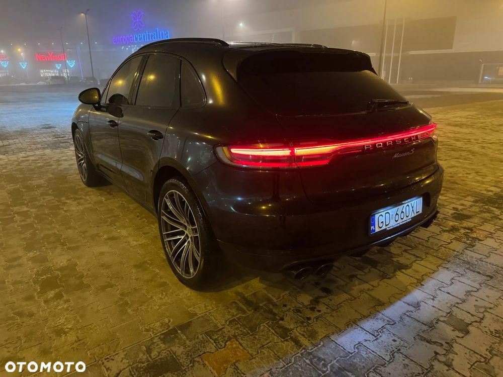 Porsche Macan - 2