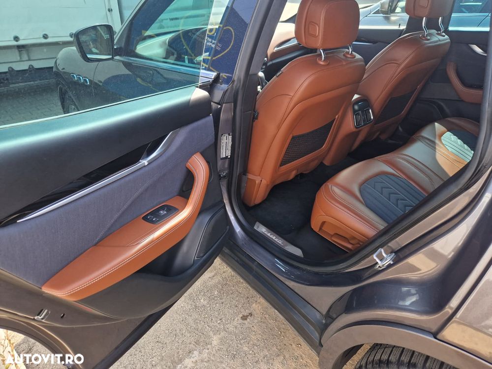 Maserati Levante - 10