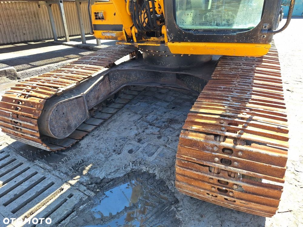 JCB Js 210L - 24