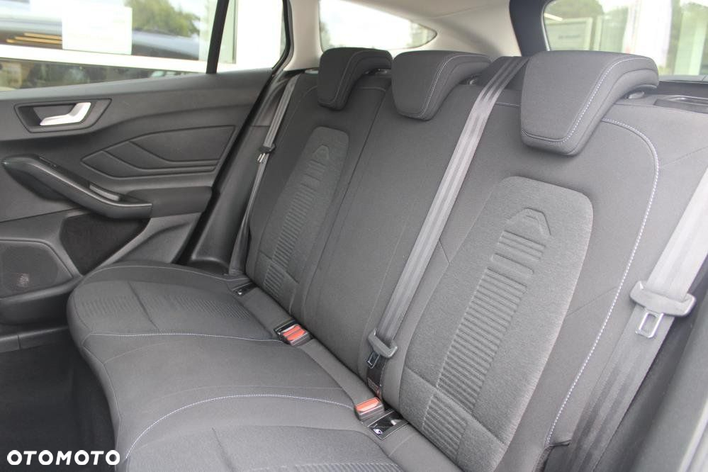 Ford Focus - 12