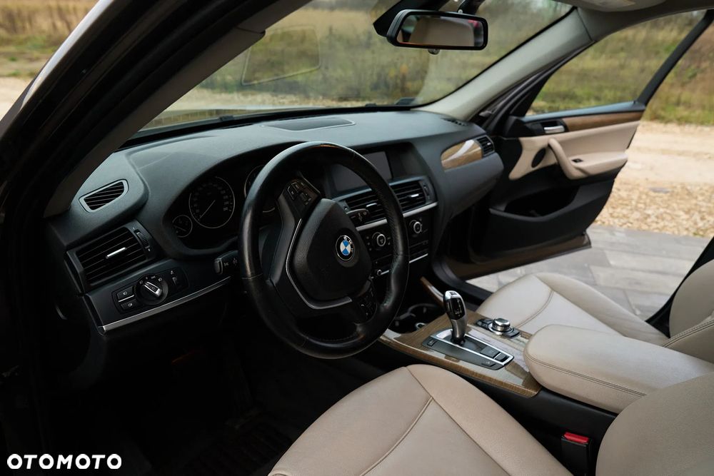BMW X3 xDrive35i - 24