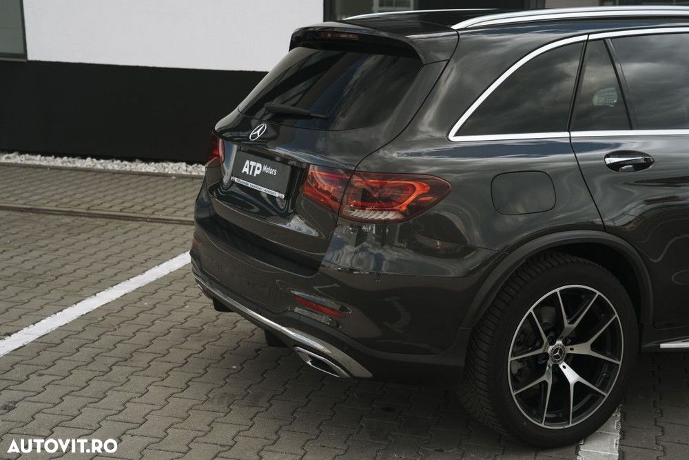 Mercedes-Benz GLC 300 d 4MATIC - 11