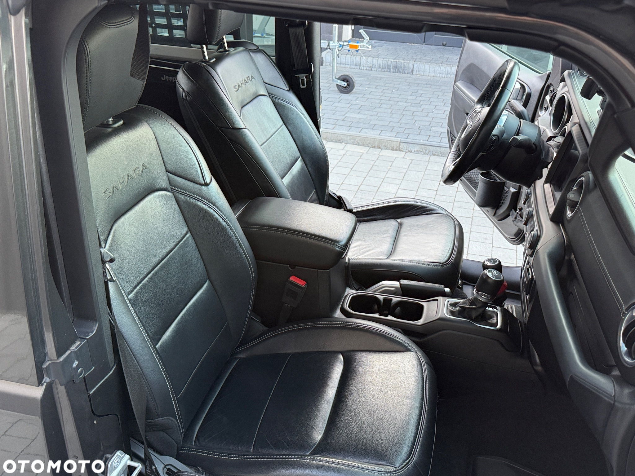 Jeep Wrangler 2.2 CRD Sahara - 37