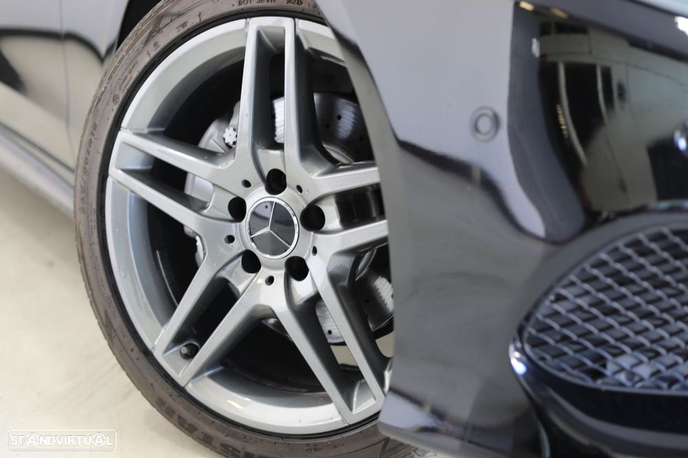 Mercedes-Benz E 250 BlueTEC Avantgarde Auto. - 42