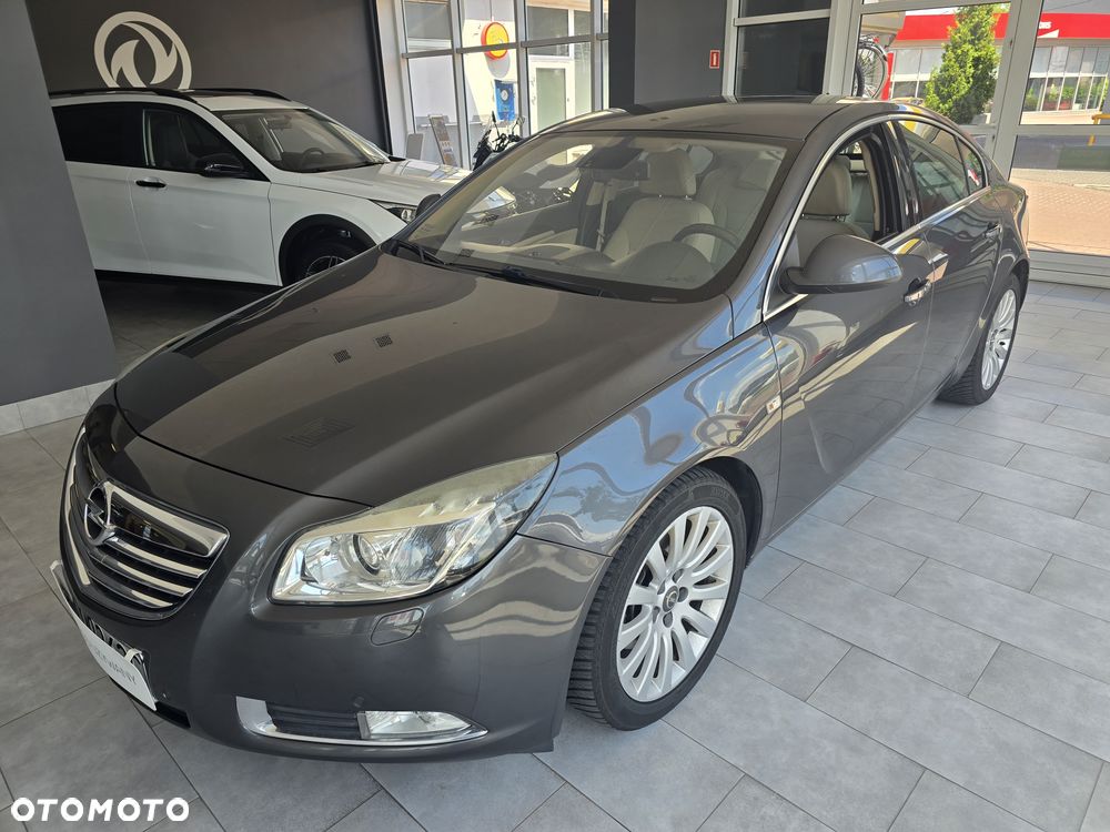 Opel Insignia - 1