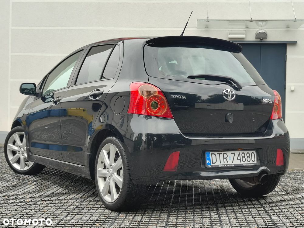 Toyota Yaris - 6