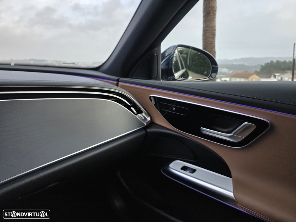 Mercedes-Benz E 300 de 9G-TRONIC AMG Line - 22