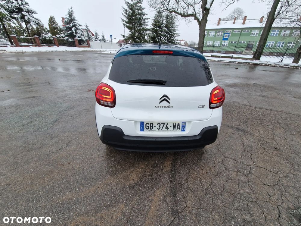 Citroën C3 Pure Tech 82 SHINE - 8