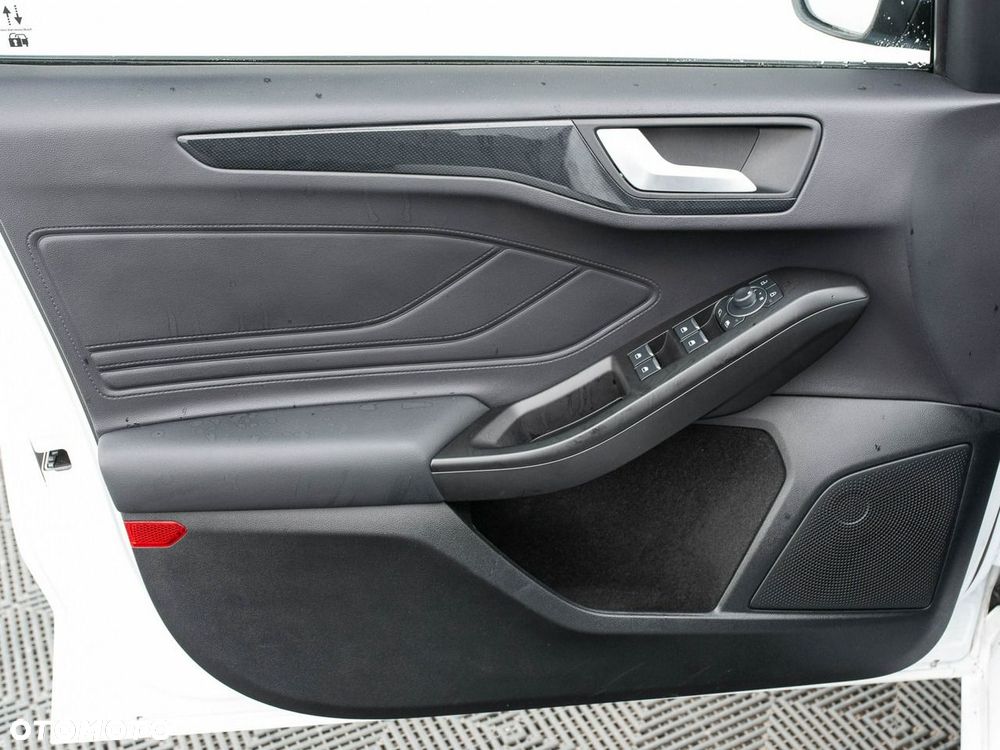 Ford Focus - 10