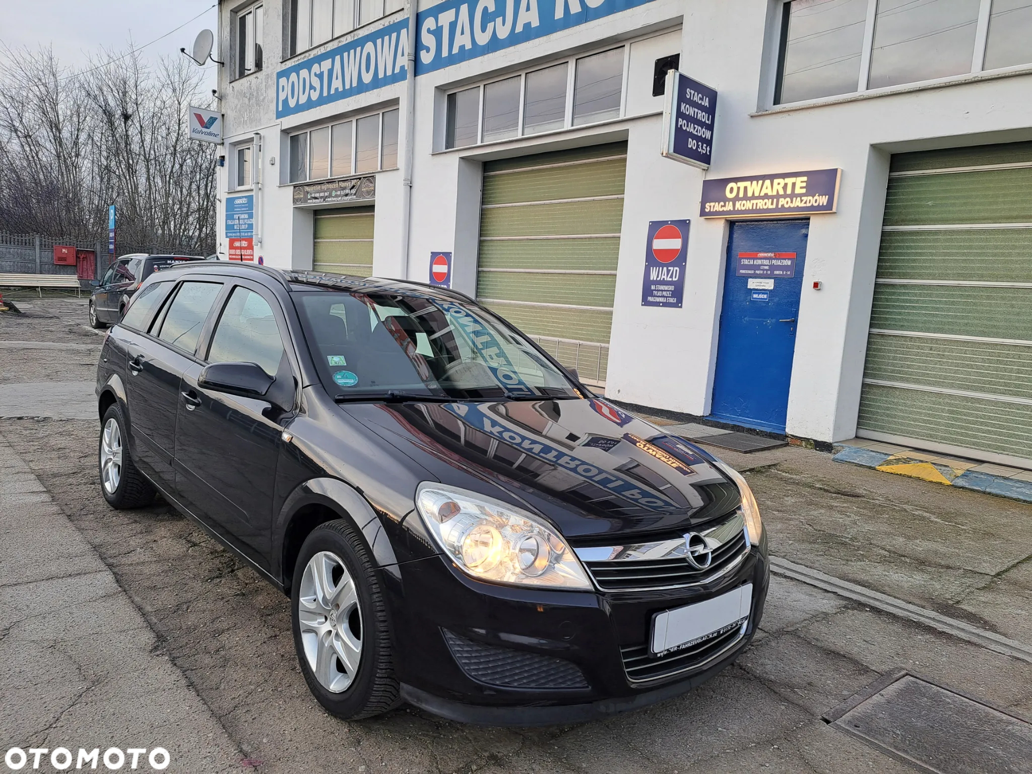 Opel Astra 1.6 Caravan NAVI - 32