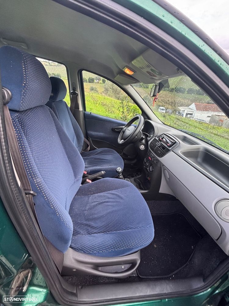 Fiat Punto 1.2 16V 80 Emotion - 8