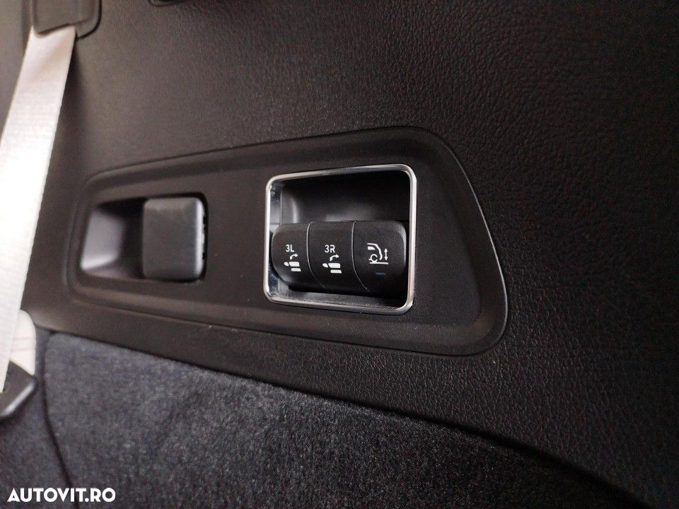 Mercedes-Benz GLS - 25