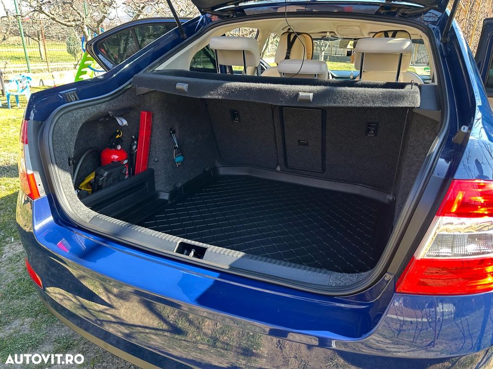 Skoda Octavia 1.6 TDI Classic DSG - 16