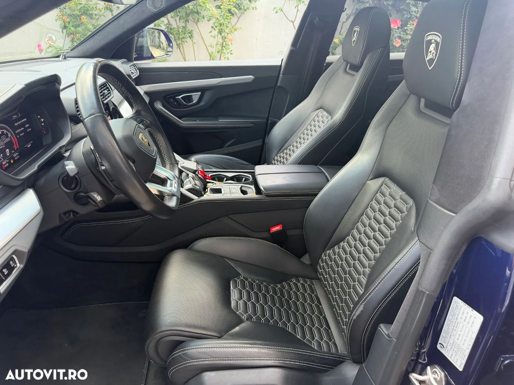 Lamborghini URUS - 10