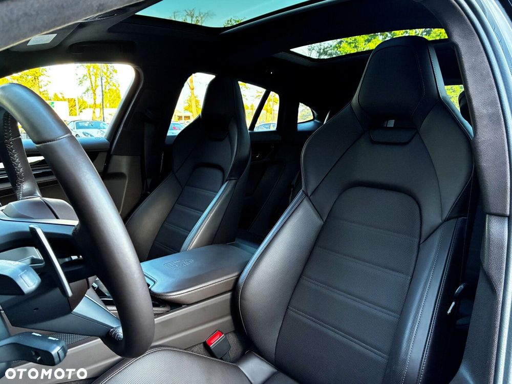Porsche Panamera - 23