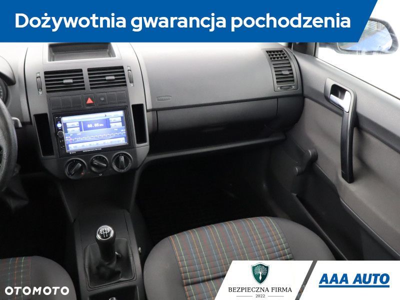 Volkswagen Polo - 10