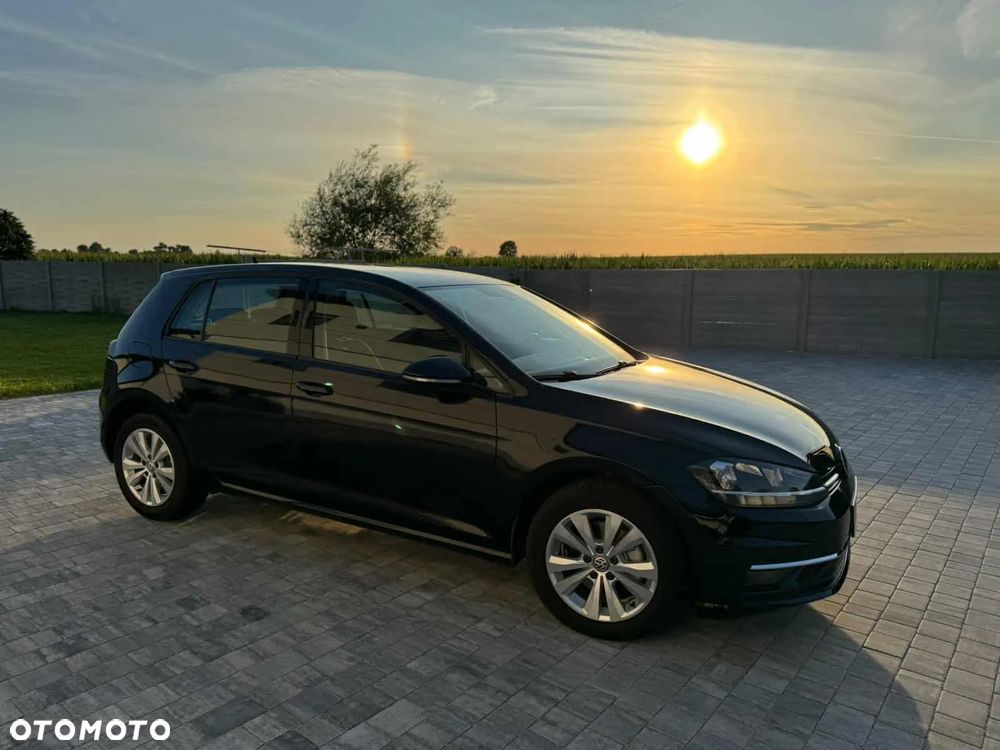 Volkswagen Golf - 2
