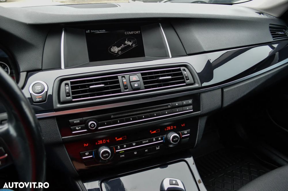 BMW Seria 5 520d Aut. Sport Line - 17