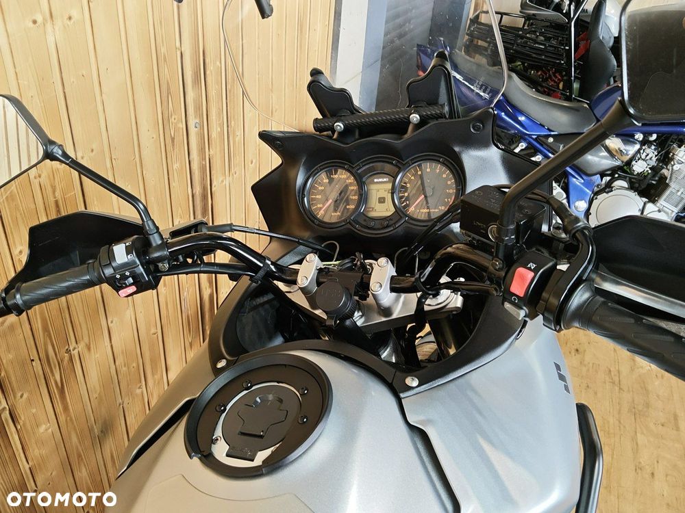 Suzuki DL - 16