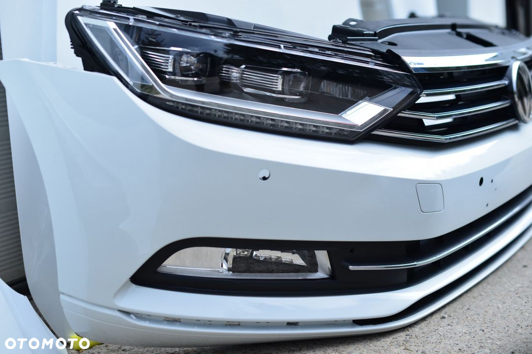 MASKA ZDERZAK BŁOTNIK REFLEKTOR PAS VW PASSAT B8 - 6