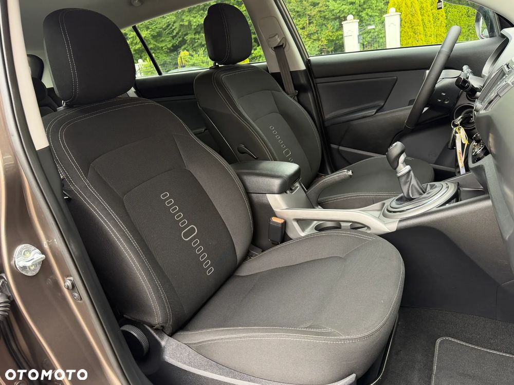 Kia Sportage 2.0 CRDI 4WD Fifa World Cup Edition - 26