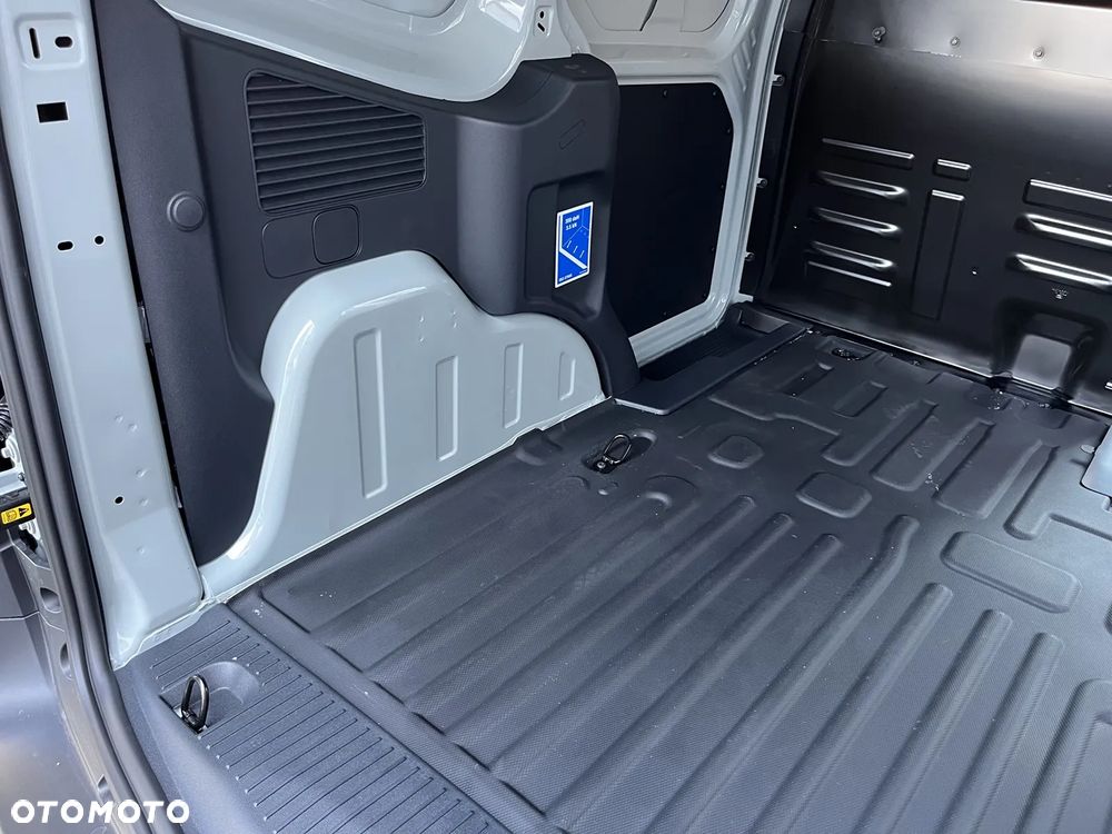 Ford Transit Courier Van blaszak - 12