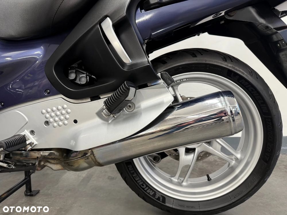 BMW R - 16