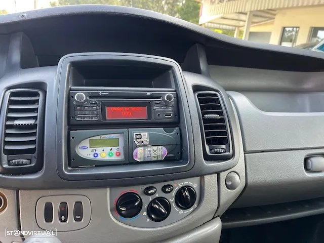 Renault TRAFIC LONGA 2.0 COM FRIO CONGELAÇÃO - 15