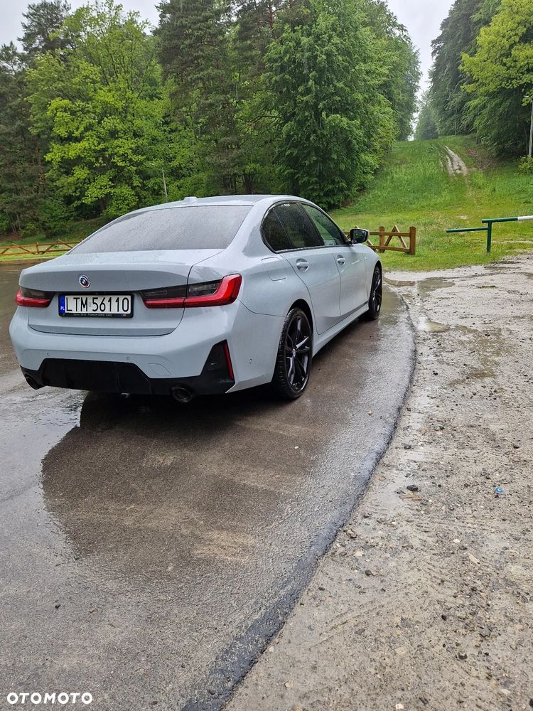 BMW Seria 3 330i xDrive M Sport - 22