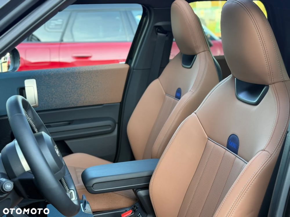 MINI Countryman E 66.5kWh Linia Favoured - 13