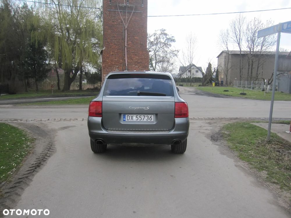 Porsche Cayenne - 17