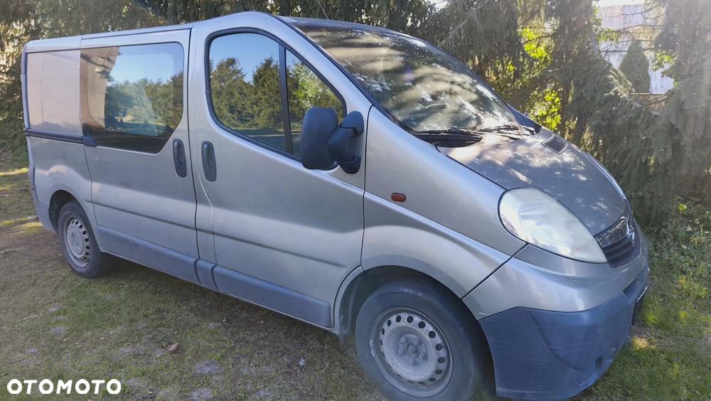 Opel Vivaro - 1