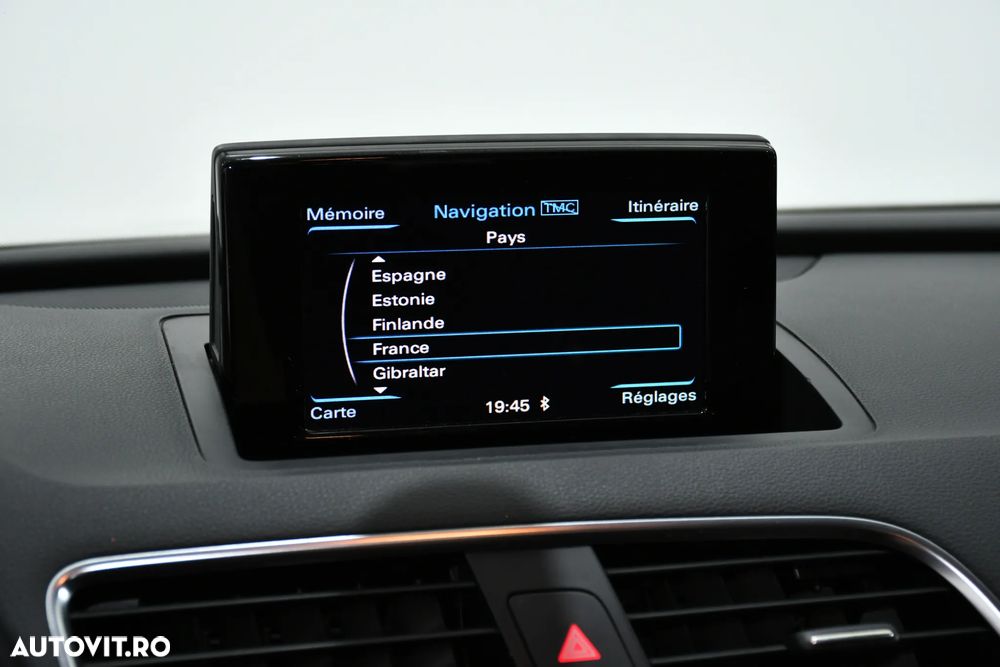 Audi Q3 2.0 TDI Design - 14