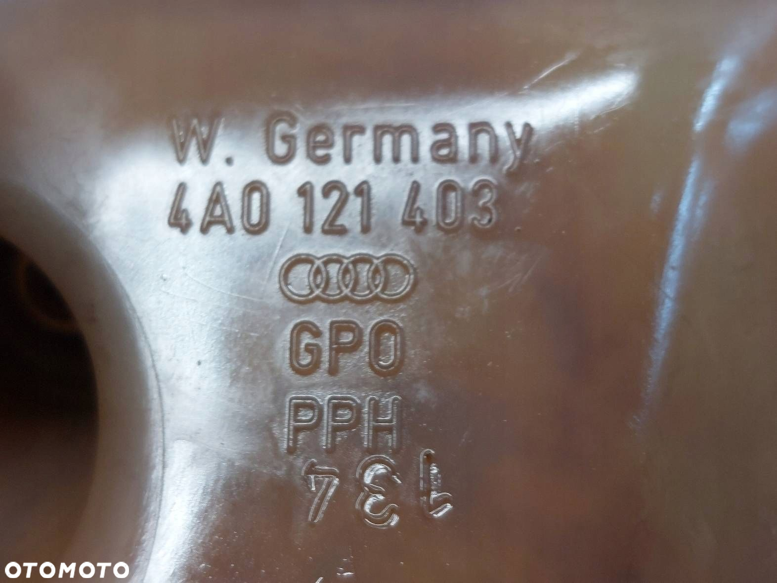 ZBIORNICZEK WYRÓWNAWCZY AUDI A6 C4 2.0 4A0121403 - 2