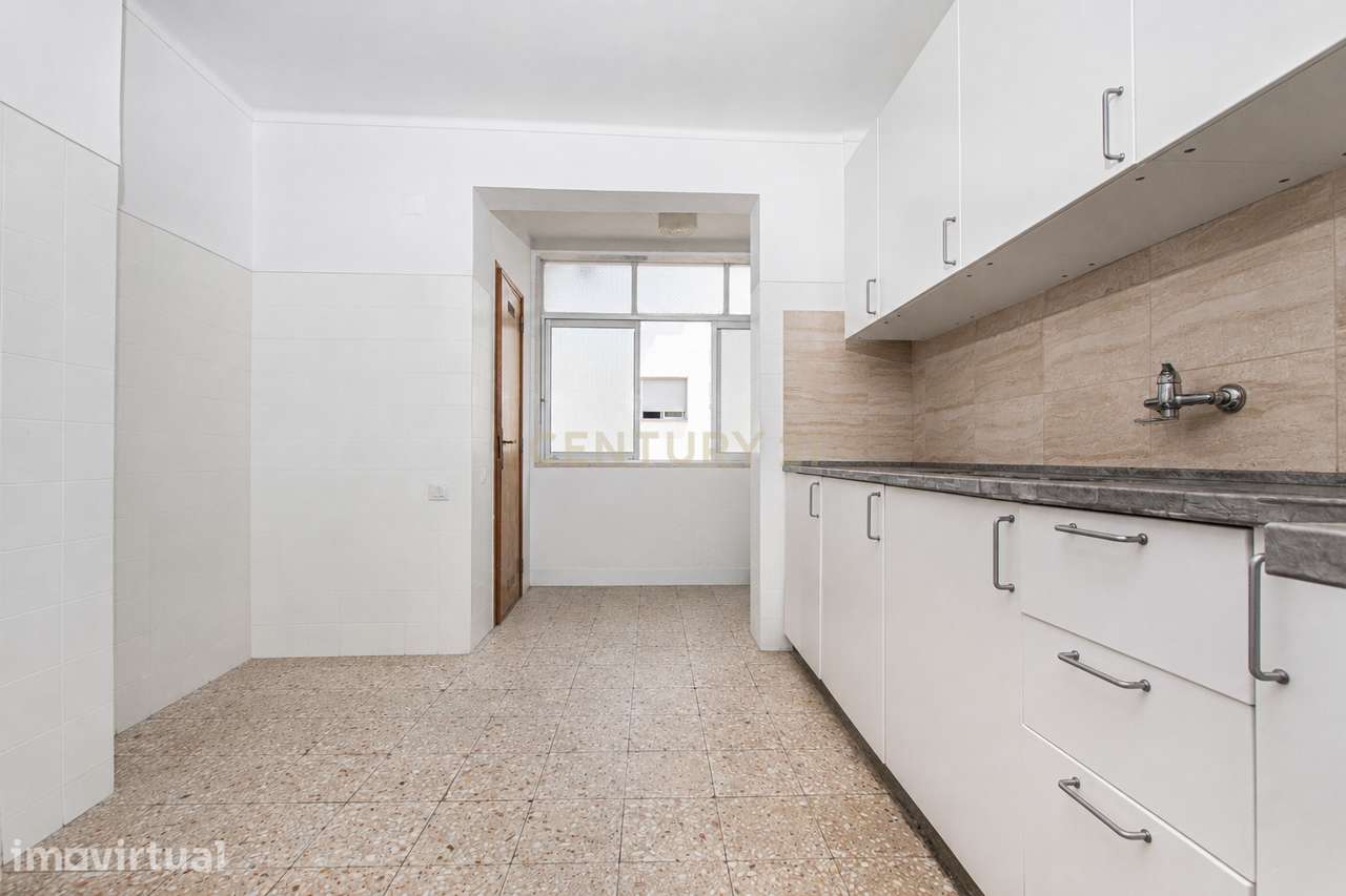 Apartamento T3 no Estoril - Fontaínhas - Grande imagem: 2/17