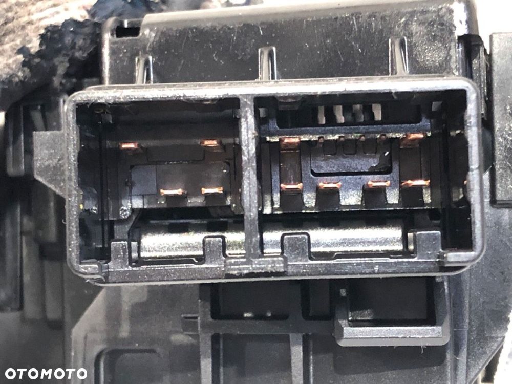 PRZEŁĄCZNIK KIERUNKOWSKAZÓW - 115.00 PLN - TOYOTA C-HR (_X1_) 2016 - 2022 1.2 (NGX10_) 85 kW [116 - 5